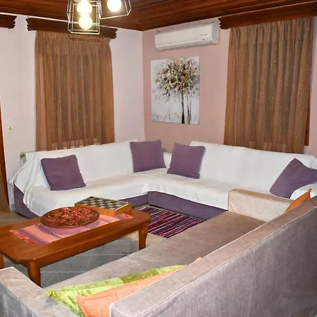 Lila's Ferienhaus Mikros Prinos