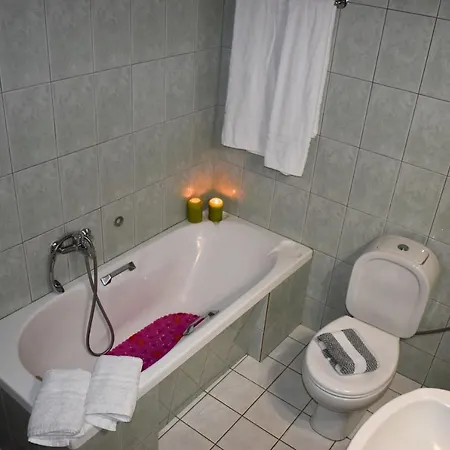 Lila's * Mikros Prinos