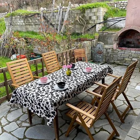 Lila's * Μικρός Πρίνος